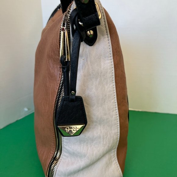 Jessica Simpson Tan And Cream Slouch Bag - Picture 9 of 12